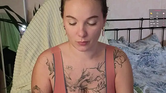 lil_luna_x XXX чат на живо