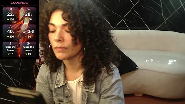 Miistik_ live XXX chat