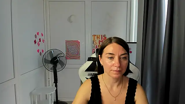 BlushBerryy XXX чат на живо