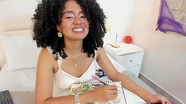 Kiraspell Chat XXX live
