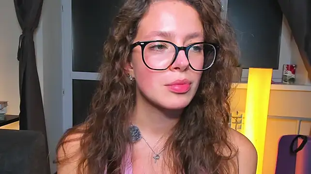 XXX chat uživo modela AnissaPote