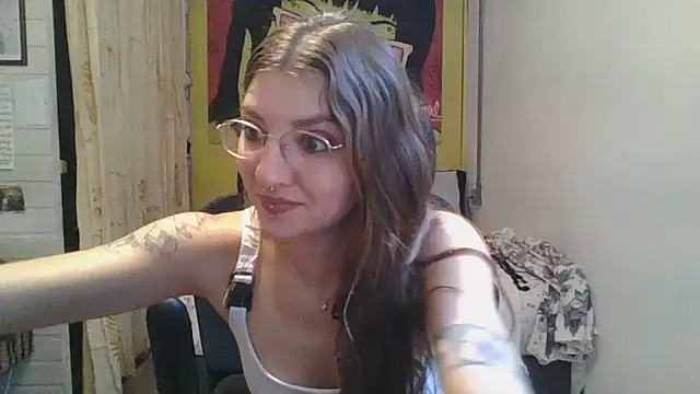 SweetyBabyDemon Chat XXX in diretta