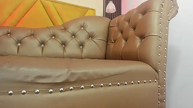 Lucii__ferr élő XXX-chatje