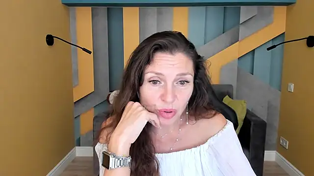 EllaLong Chat XXX live