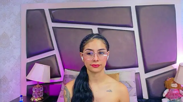 NicoleEsposito: онлайн-секс-чат