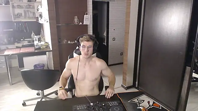 XXX chat uživo modela John_Harris7
