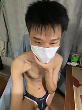 Zhang_yiovoのライブXXXチャット