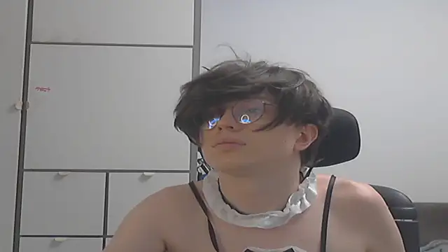 FemboyMiles Live XXX-chat