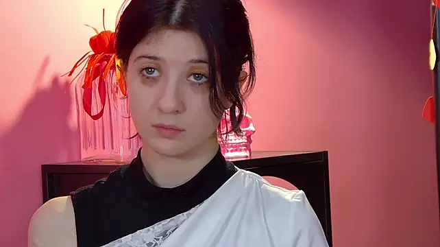 AnneAvelin XXX чат на живо