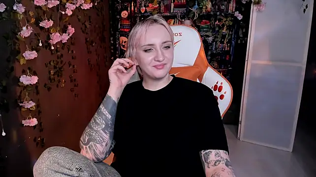 AsheLucker XXX чат на живо