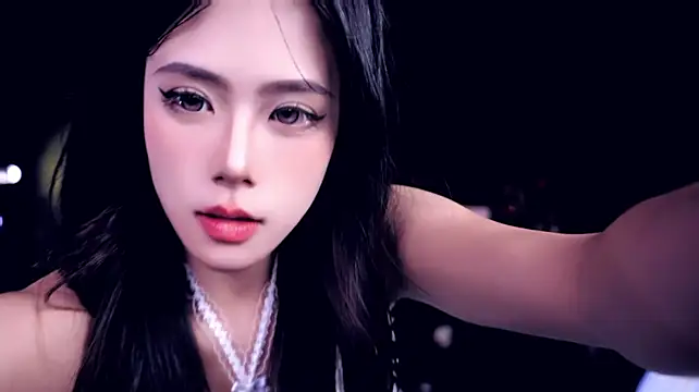 Niconi-coni Adlı Modelin Canlı XXX Sohbeti