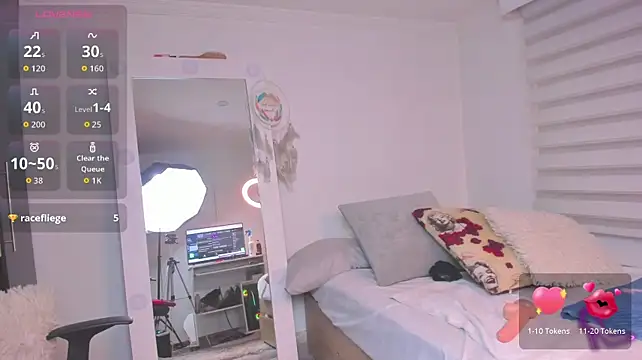 SharonVelvetのライブXXXチャット