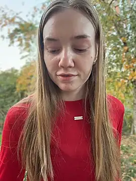 צ'אט XXX בשידור חי של MilaMoone