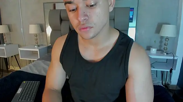 Charlie___Musk 现场XXX聊天