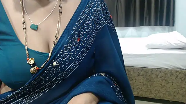 Chat XXX en directo de sunitha-3