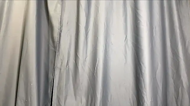 ThuyValentini Chat XXX live