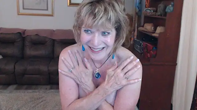 SindeeDix's Live XXX Chat