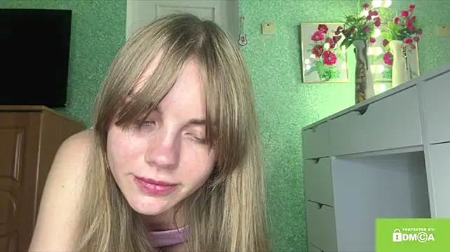 XXX chat uživo modela SunnyStrike