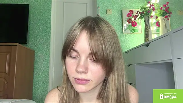 SunnyStrike Chat XXX live