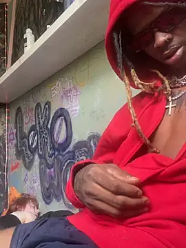 DaeDotFrankyLoko's Live XXX Chat