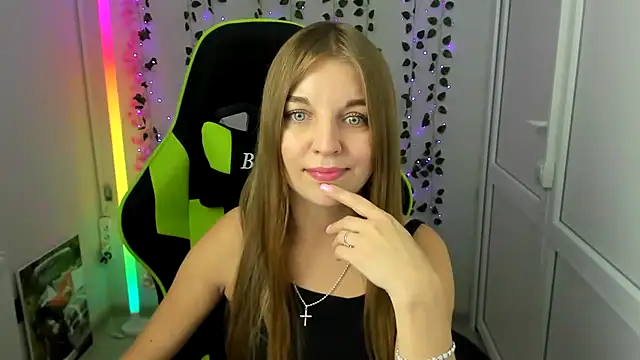 XXX chat uživo modela LuckyKinsley