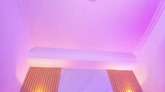 Valentinaliux_ XXX чат на живо