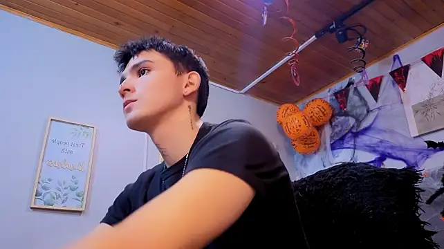Онлайн чат XXX Axel_Ryder