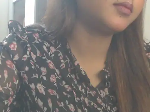 NancyRuvi Chat XXX in diretta
