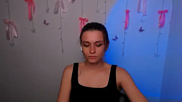 PeppyMia Chat XXX in diretta
