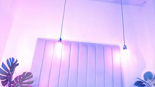 צ'אט XXX בשידור חי של Diamond_rose_as