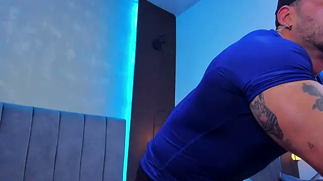 Chat +18 de dennis__coxx ao vivo