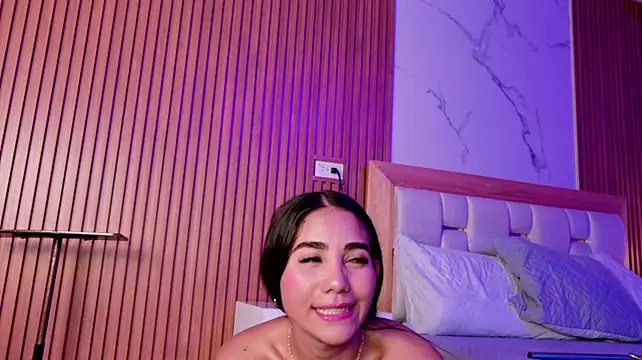 mia_hank Chat XXX in diretta