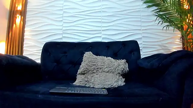 Pavo_tv Adlı Modelin Canlı XXX Sohbeti