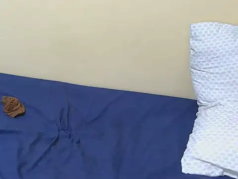 petite_bunnie Adlı Modelin Canlı XXX Sohbeti