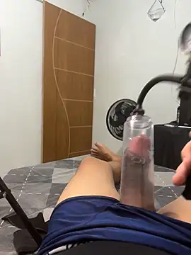 TylerPrecummer 라이브 XXX 채팅