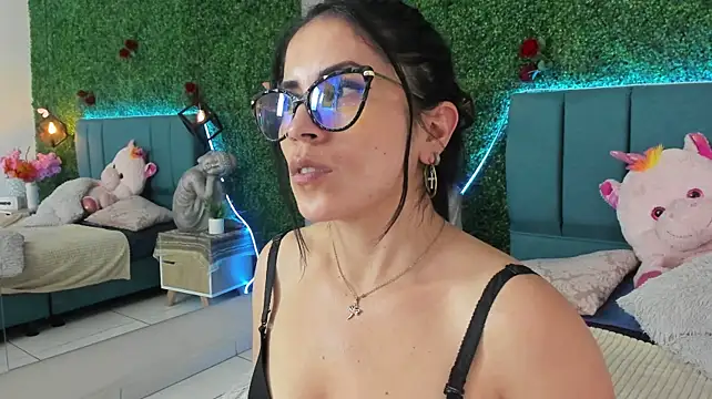 Chat +18 de Linagh_ ao vivo