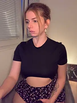 دردشة VelvetChloe الجنسية المباشرة