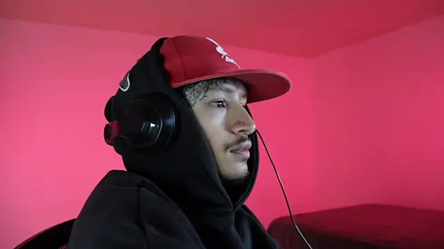 Chat XXX Live trieone