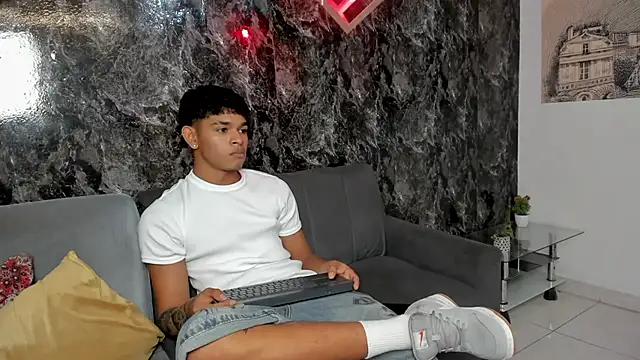 Czat XXX na żywo – nova_mitchell7