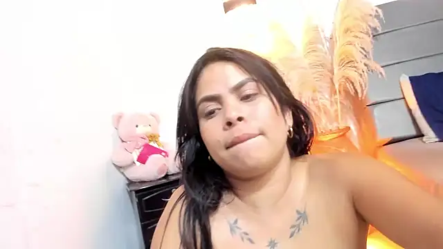 Julieta_Coopeer_'s Live XXX Chat