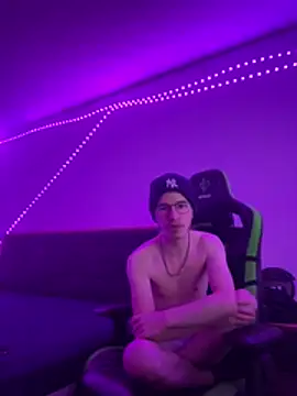 YoungSebi XXX чат на живо