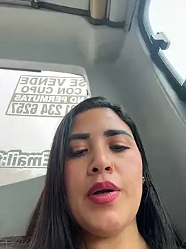 MAYE__13 élő XXX-chatje