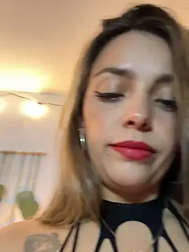 MailynFoxx's Live XXX Chat