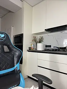 CurlyLara Live XXX-Chat