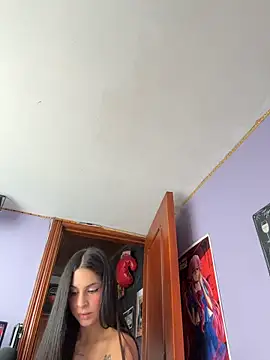 charlotte_stevenss_ Adlı Modelin Canlı XXX Sohbeti