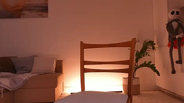 Miablueye Adlı Modelin Canlı XXX Sohbeti