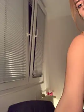 VelvetChloe's Live XXX Chat