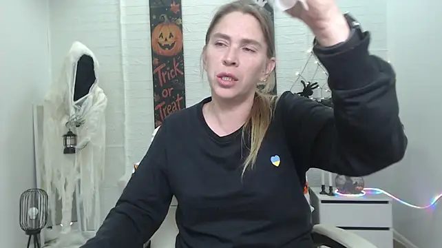 TessaDaybreak Chat XXX in diretta