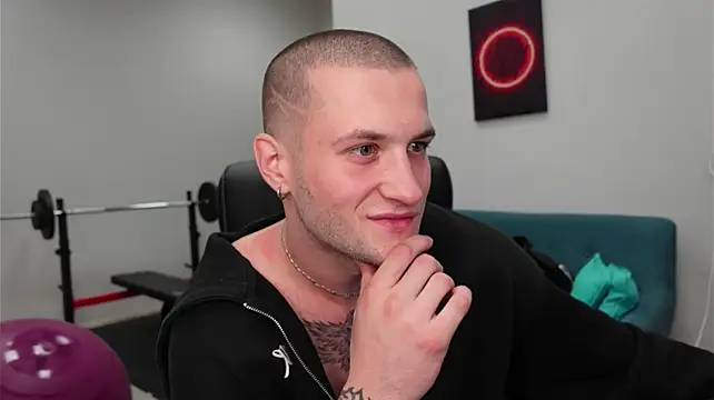 XXX chat uživo modela Igor_Wilde