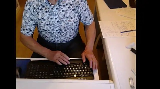 dutchpornking live XXX chat